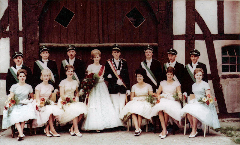 Königspaar mit dem Hofstaat 1962